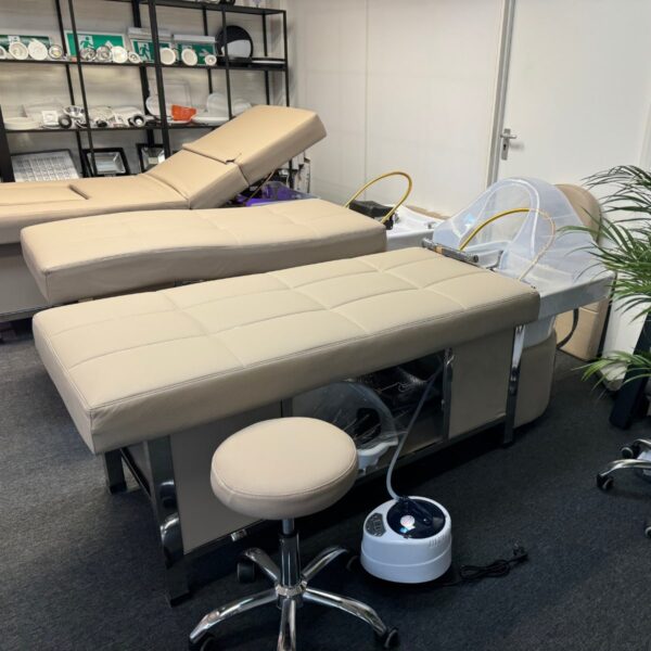 headspa-bed-1-min.jpg Japanse Headspa - Beige/Promoprijs 1595€ excl.BTW